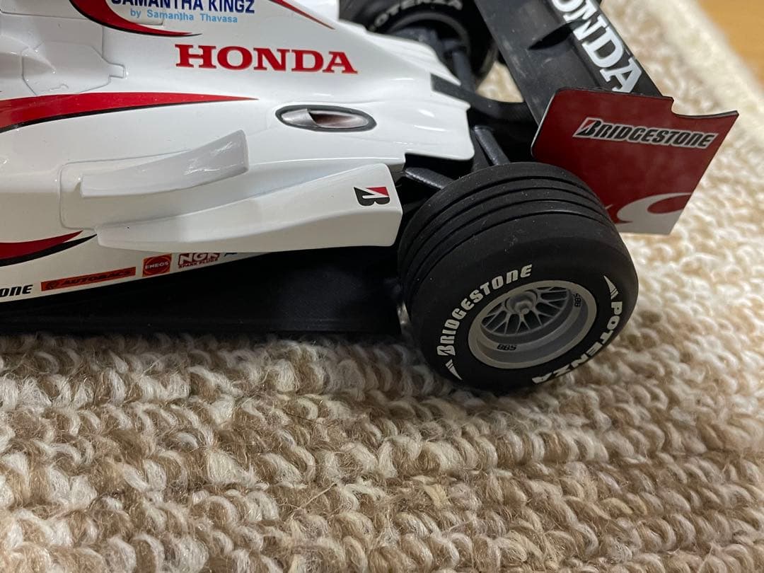 最終値下げF1 スーパーアグリ1/18 ショーカー