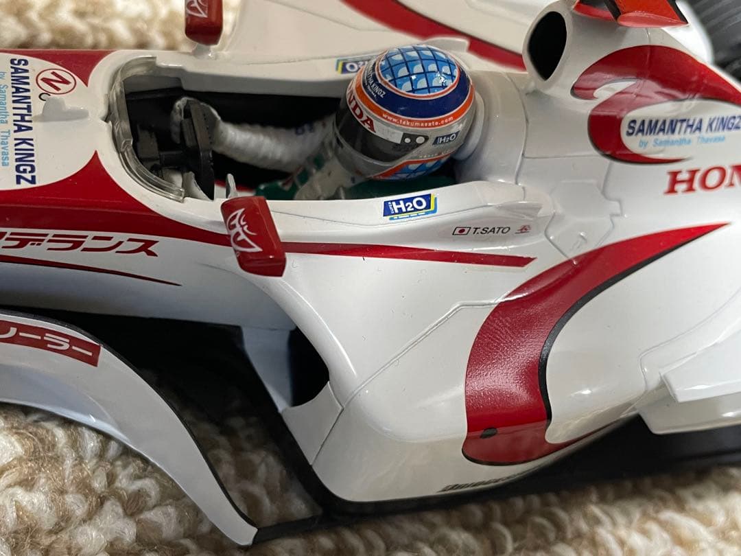 最終値下げF1 スーパーアグリ1/18 ショーカー