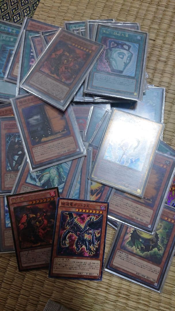 引退品:遊戯王OCG、ポケモンカード旧作、スリーブ付き