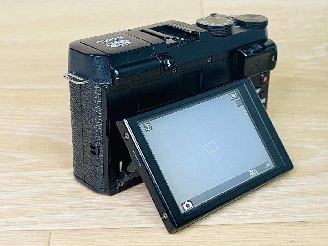 ★美品★ フジフィルム FUJIFILM X-M1 ボディ ブラック ミラーレス