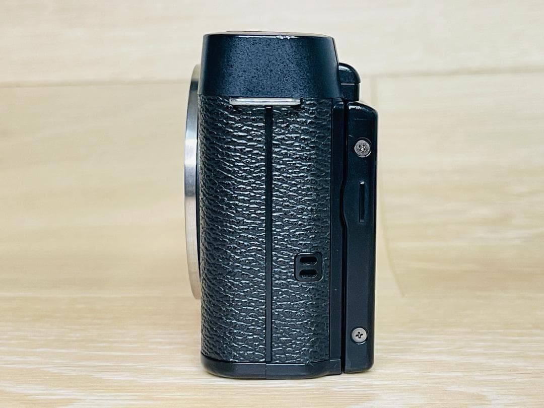 ★美品★ フジフィルム FUJIFILM X-M1 ボディ ブラック ミラーレス