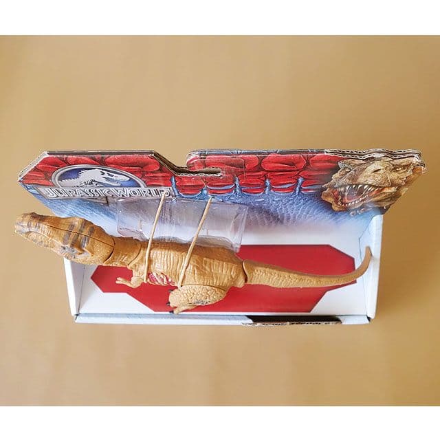 ジュラシックワールド　ティラノサウルス 未開封 スピノサウルスセット