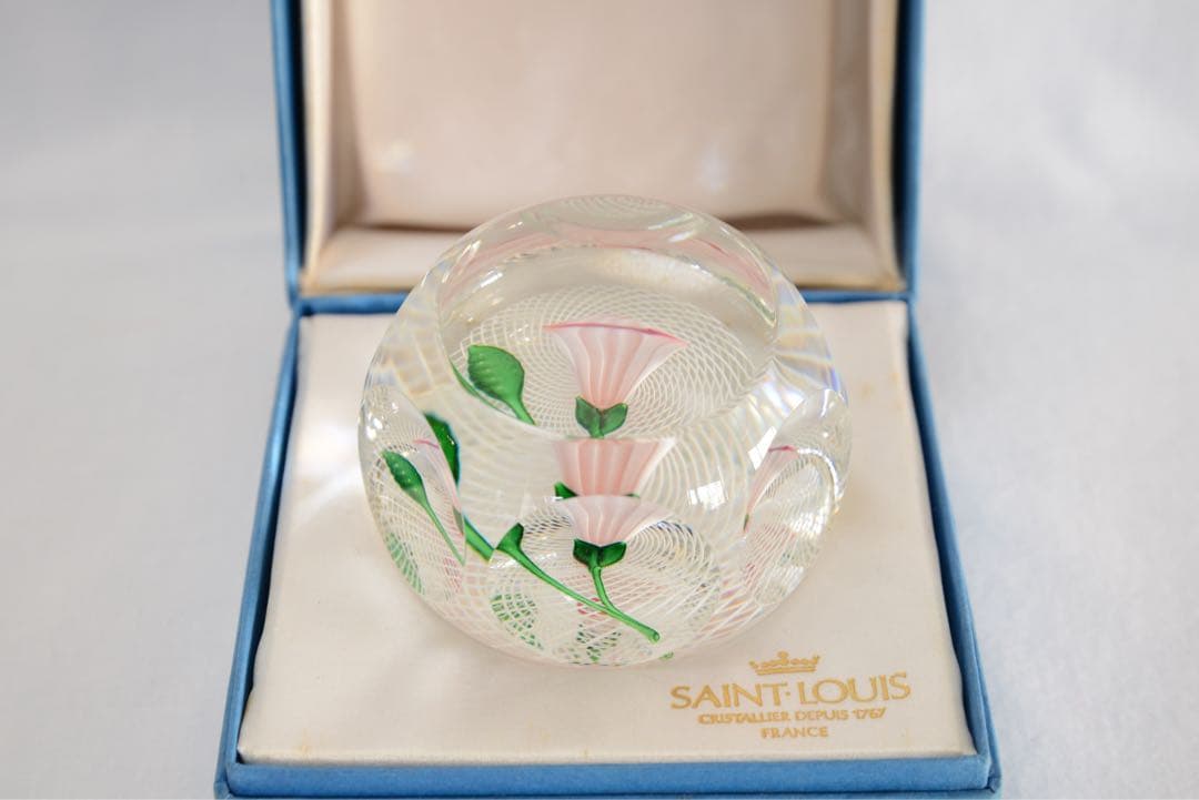 SAINT LOUIS フラワーモチーフ ガラスペーパーウェイト