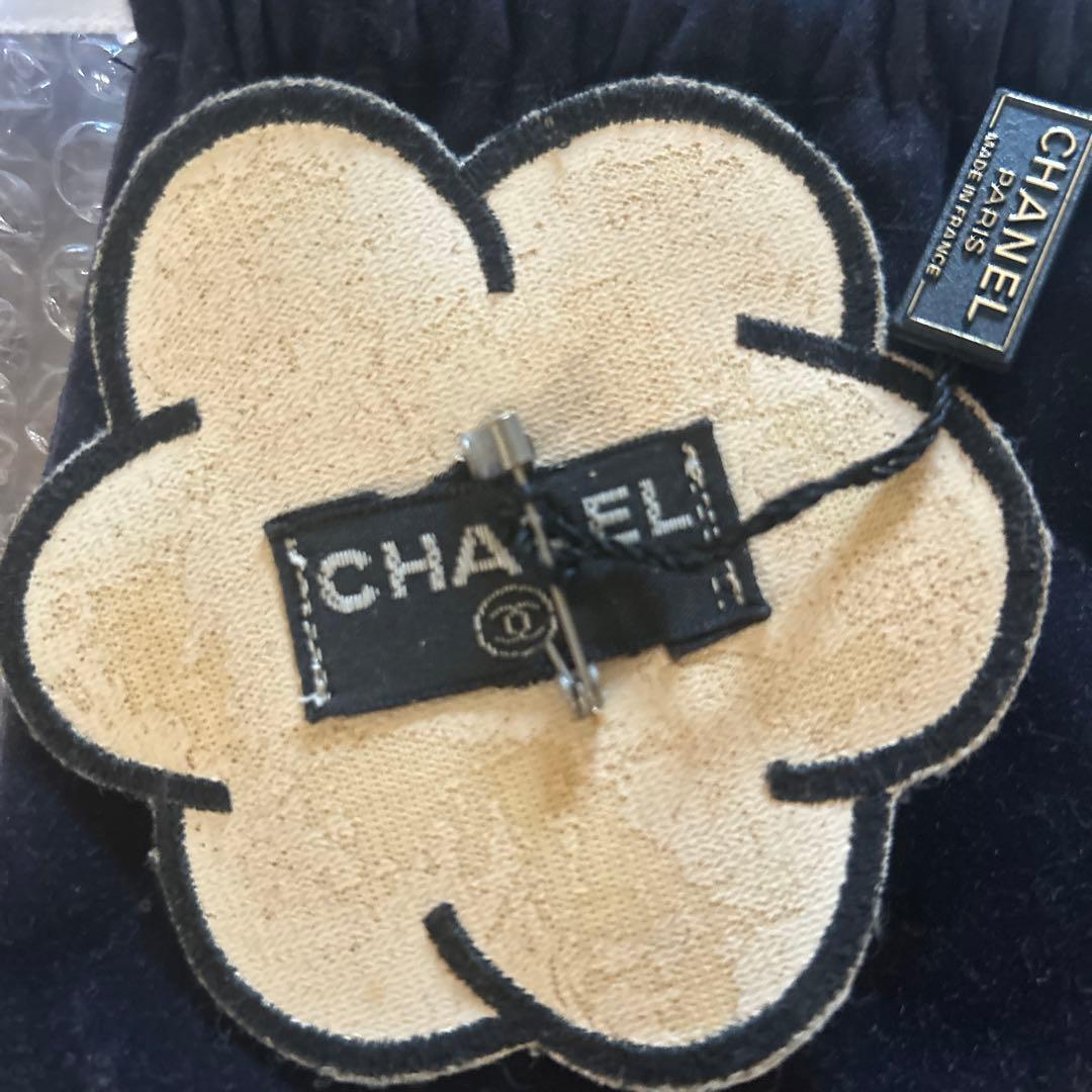 CHANEL カメリアフラワーブローチ