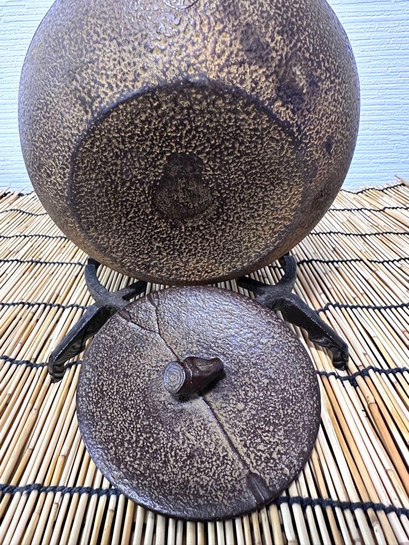 未使用品　南部伝統工芸士 及川寛治作　１５型姥口 柑橘文様　南部鉄瓶　南部鉄器