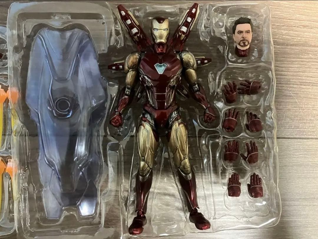 アイアンマン MK-85 & マーベル・レスキュー セット