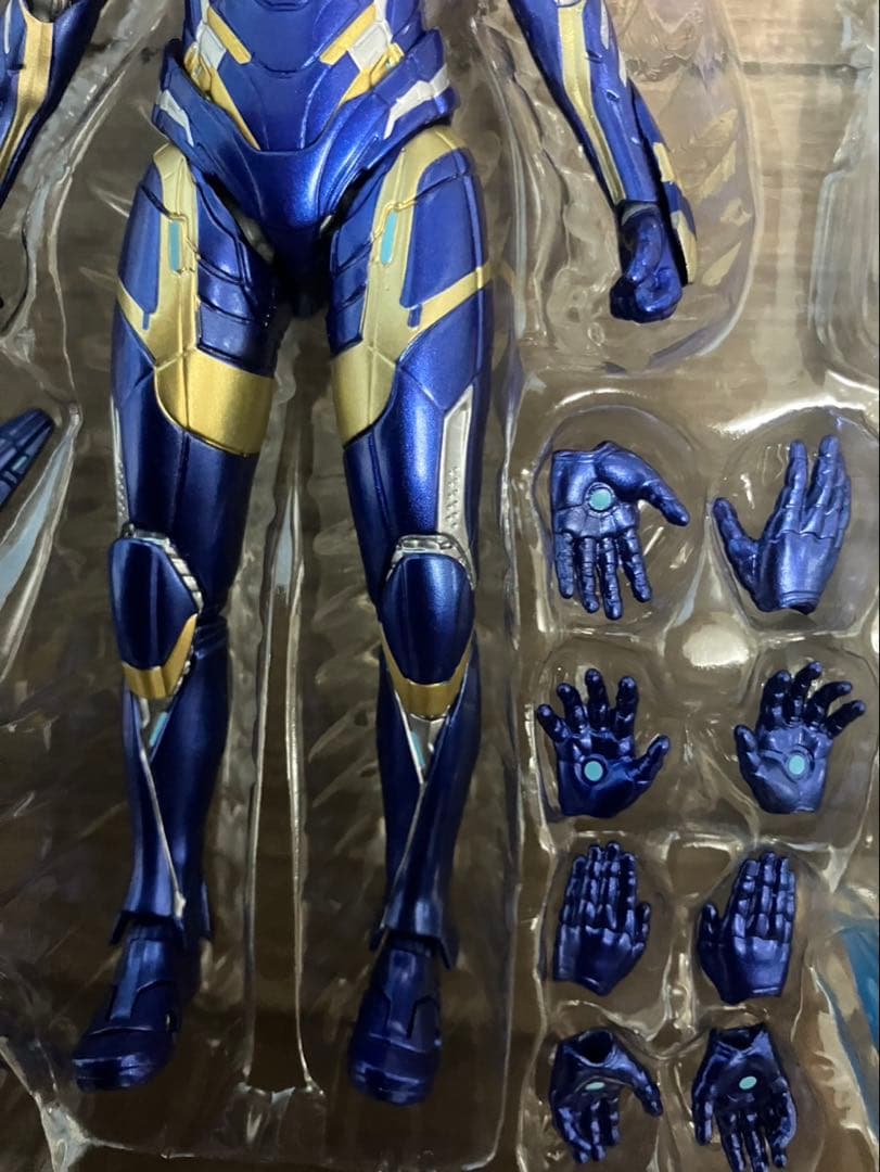 アイアンマン MK-85 & マーベル・レスキュー セット