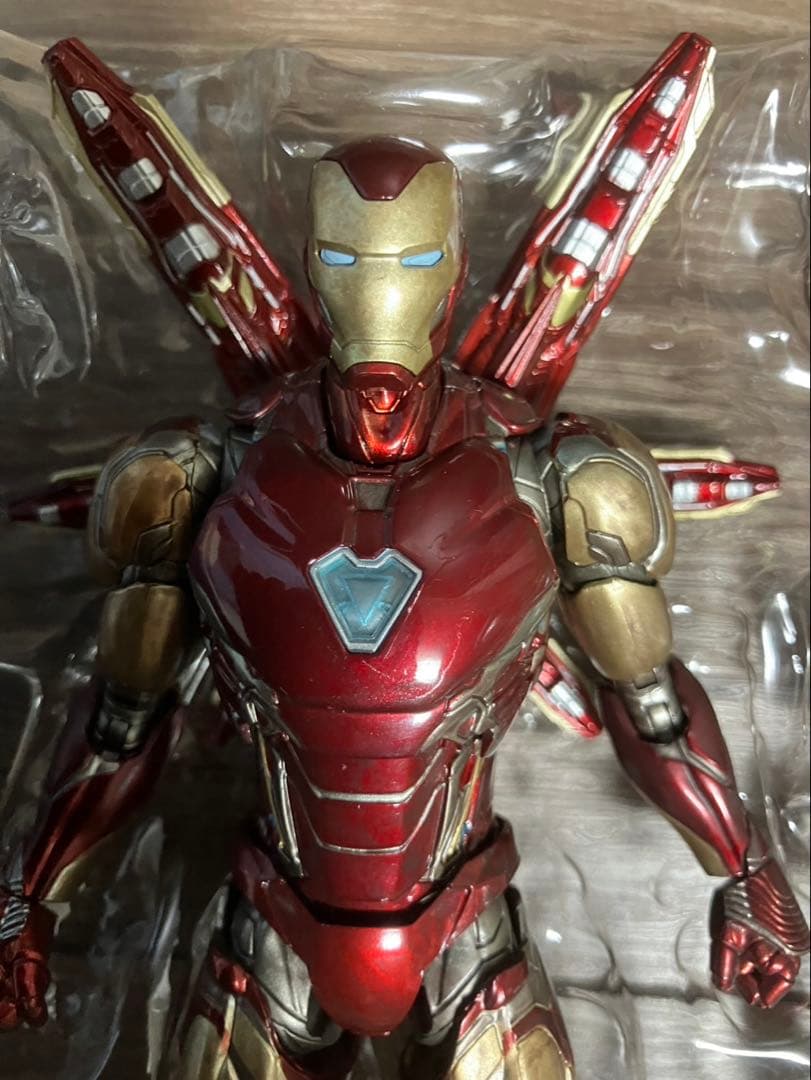 アイアンマン MK-85 & マーベル・レスキュー セット