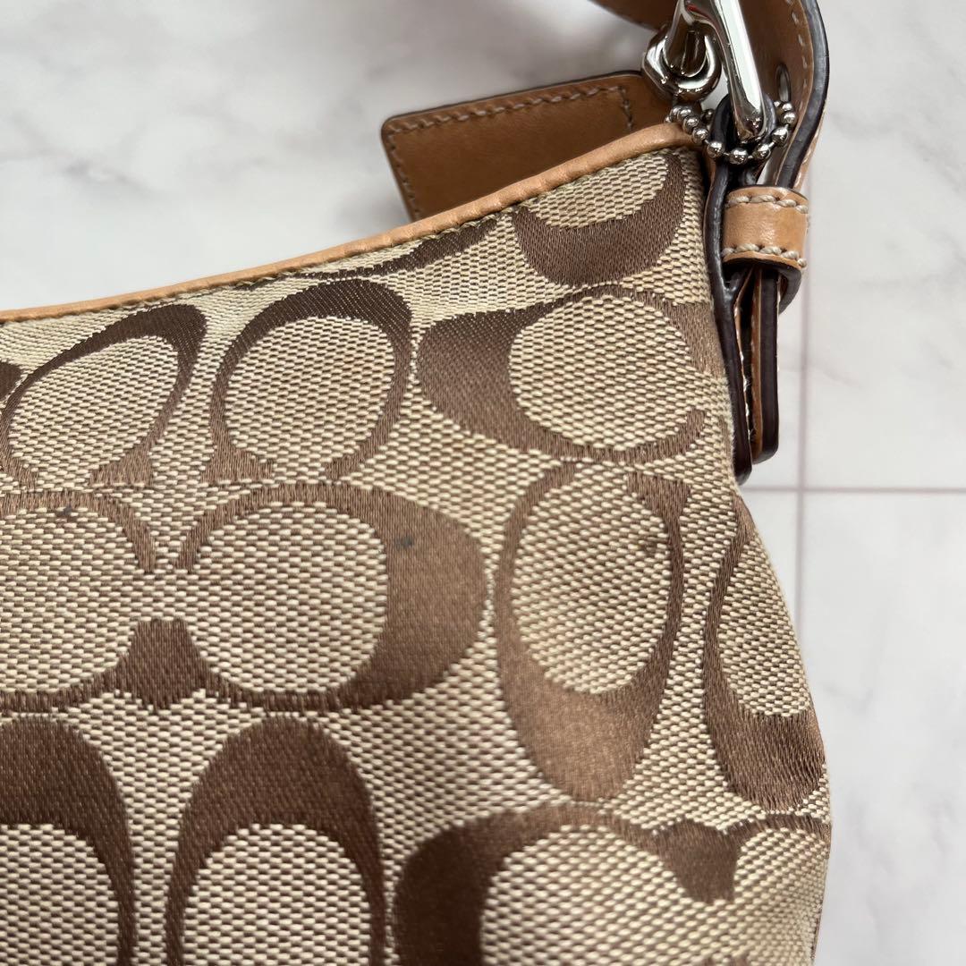 良品✨coach アクセサリーポーチ　ワンショルダーバッグ　シグネチャー 袋付き