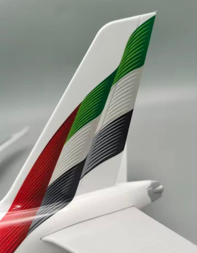 エミレーツ航空 A380 1:160スケール 46cm 飛行機模型