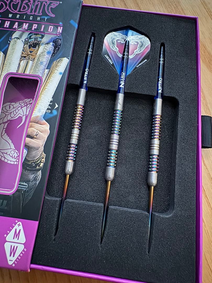 【ダーツ レア】ピーターライト マンバ レインボー 22g レッドドラゴン