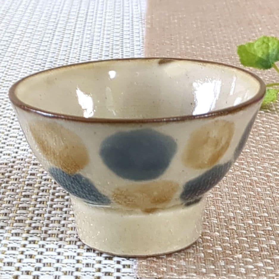 みいみい様❢ 沖縄やちむん　壺屋焼　宮陶房　宮城須美子　蟹 魚紋　お猪口セット