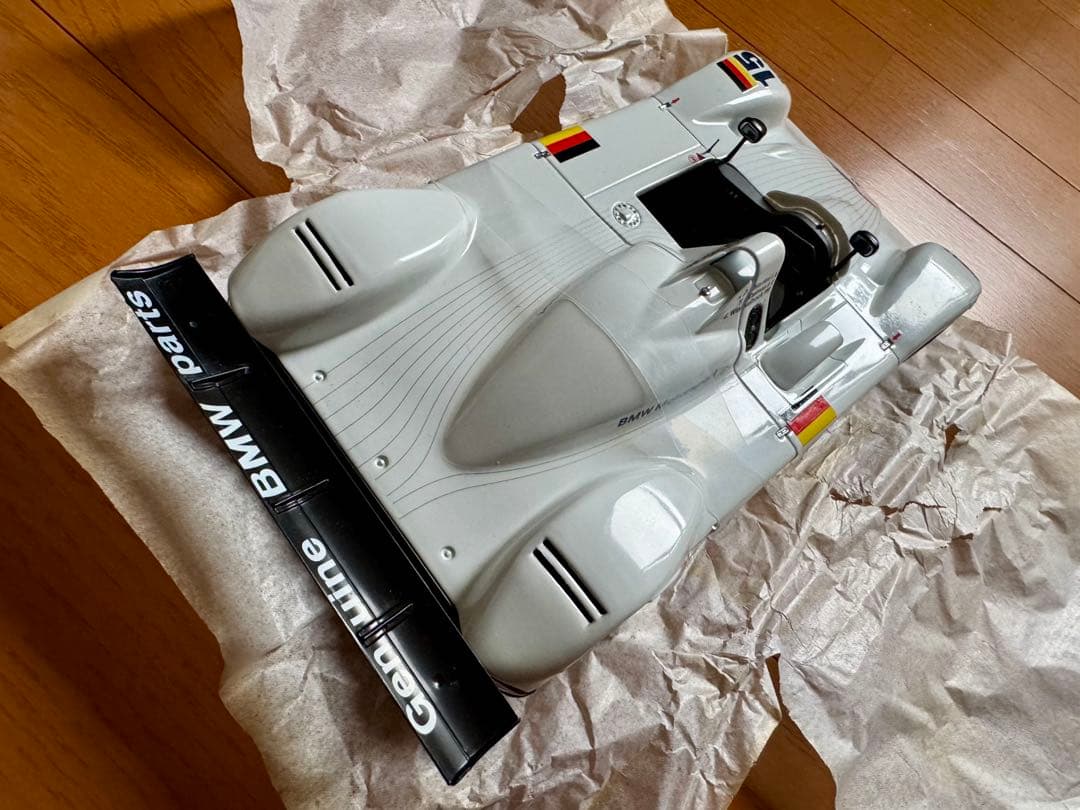 京商 1/18 BMW V12 LMR 1991年ル・マン優勝車 エンジン付き