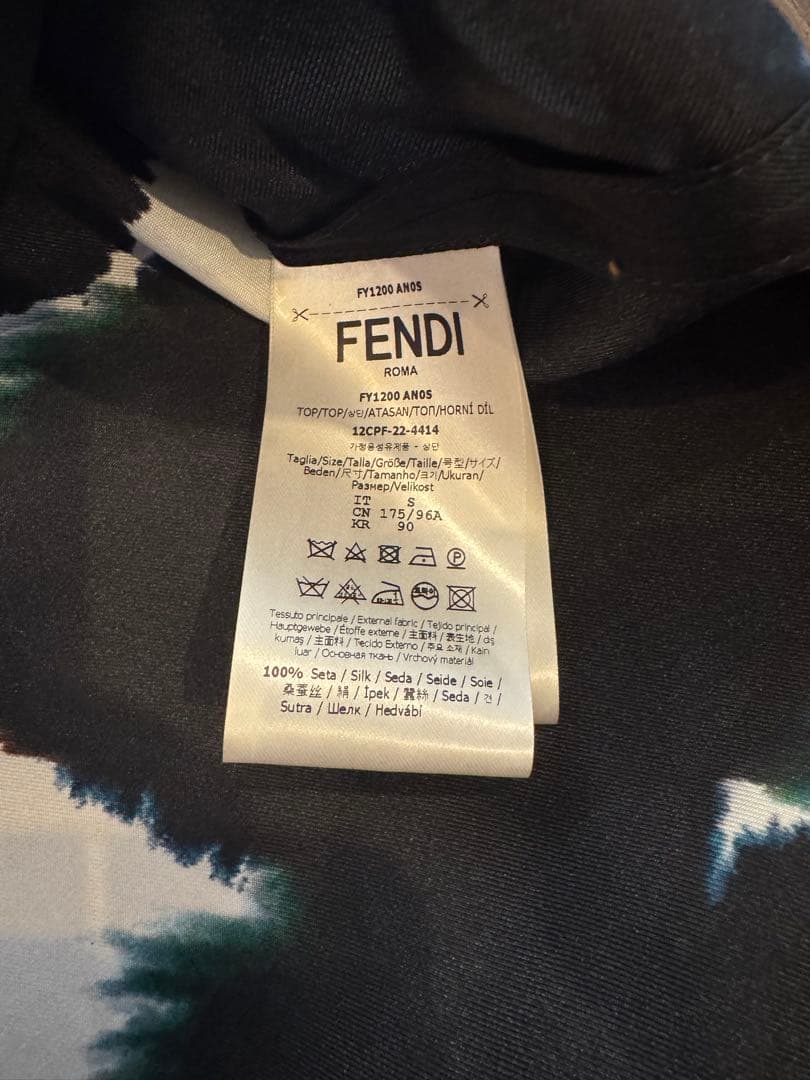 新品未使用★FENDIシルクカットソー★FENDIフェンディーロンハーマン