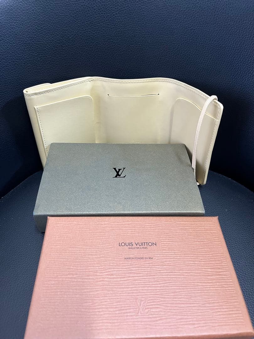 Louis Vuitton レザー 三つ折り財布