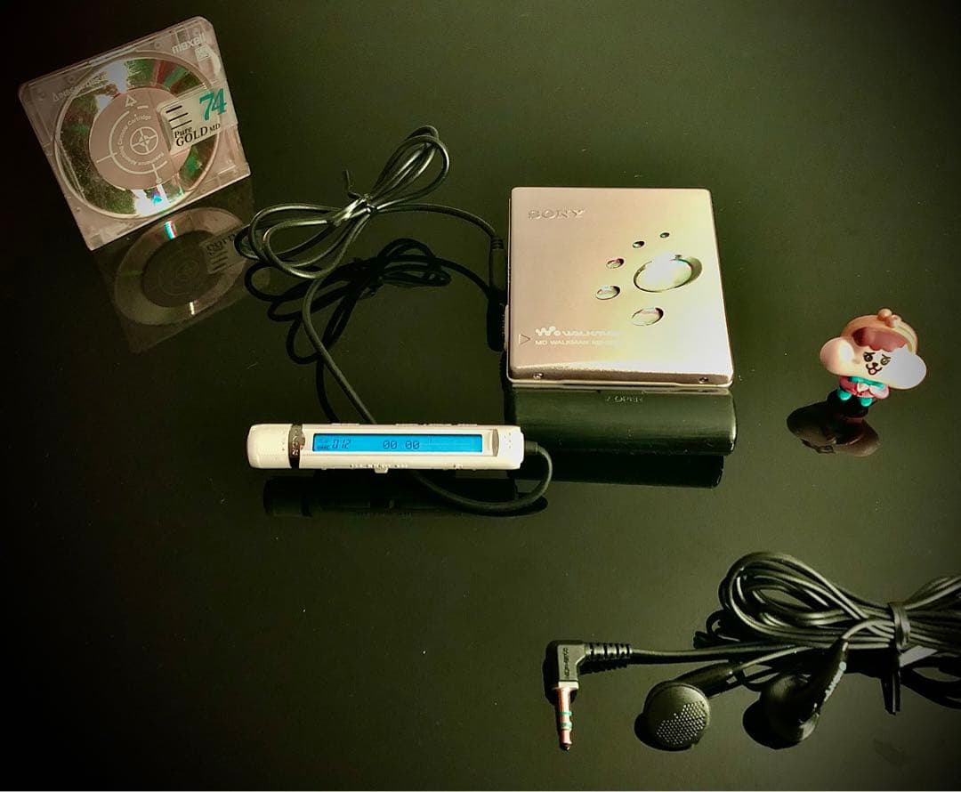 MD プレイヤーSony MZ-E520 世界最小最薄「整備済み、￼完動美品」