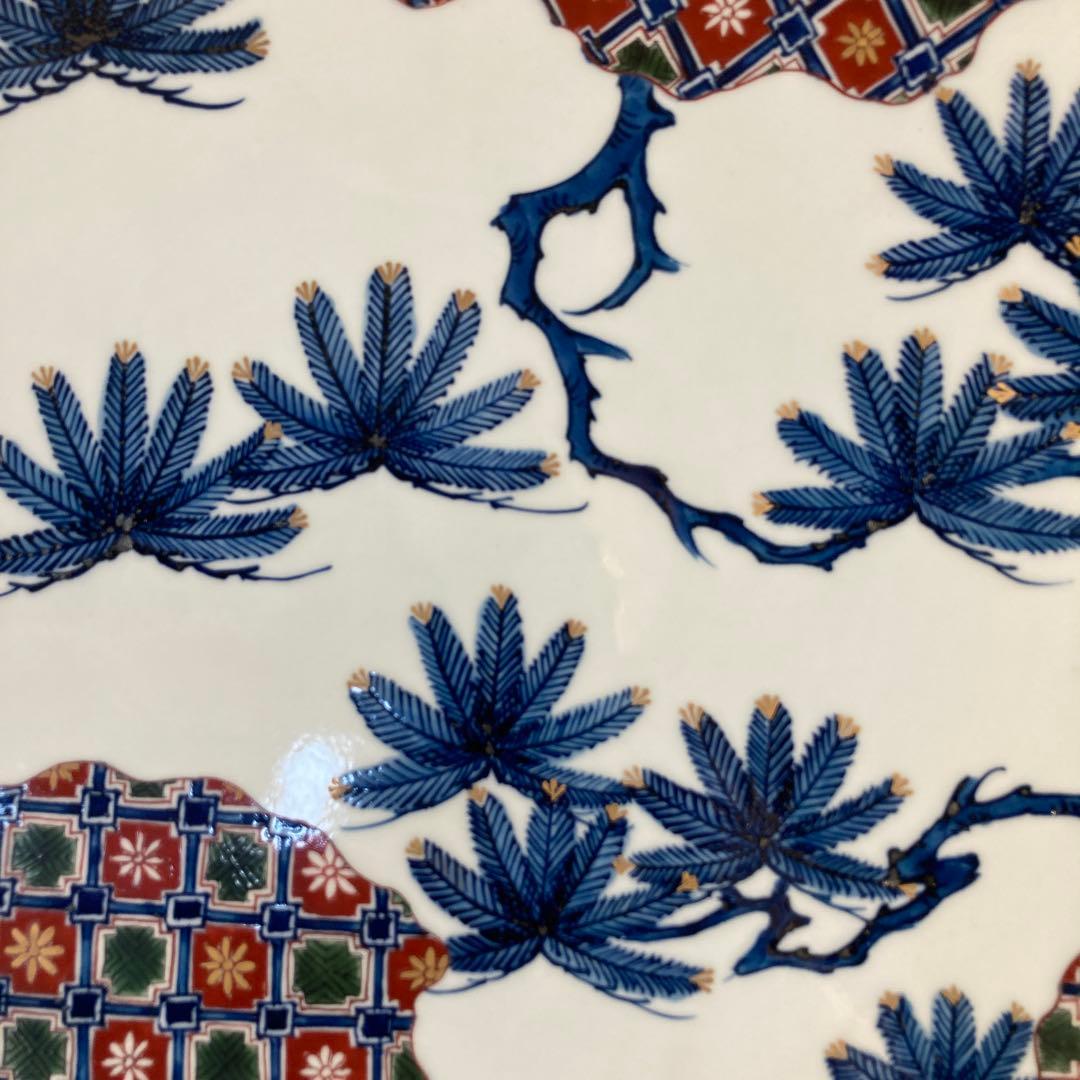 【源右衛門】古伊万里の伝統　日本の名窯　舘林源右衛門作　染錦亀甲松絵　超特大皿