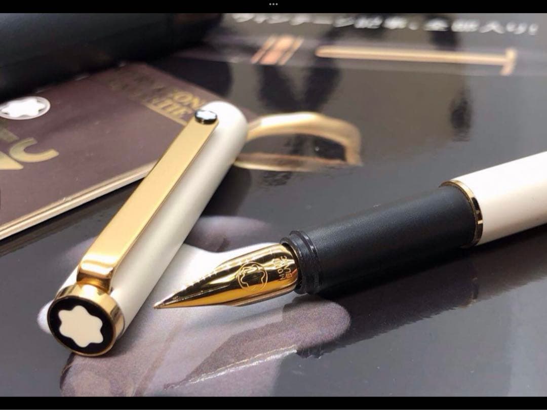 モンブラン　未使用に近い極美品レア純白ホワイトカラー軸SラインNo2118万年筆