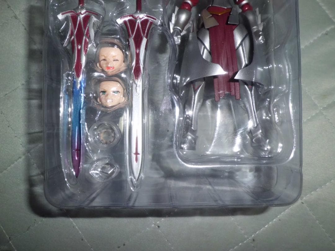 【開封品】figma 414 赤のセイバー