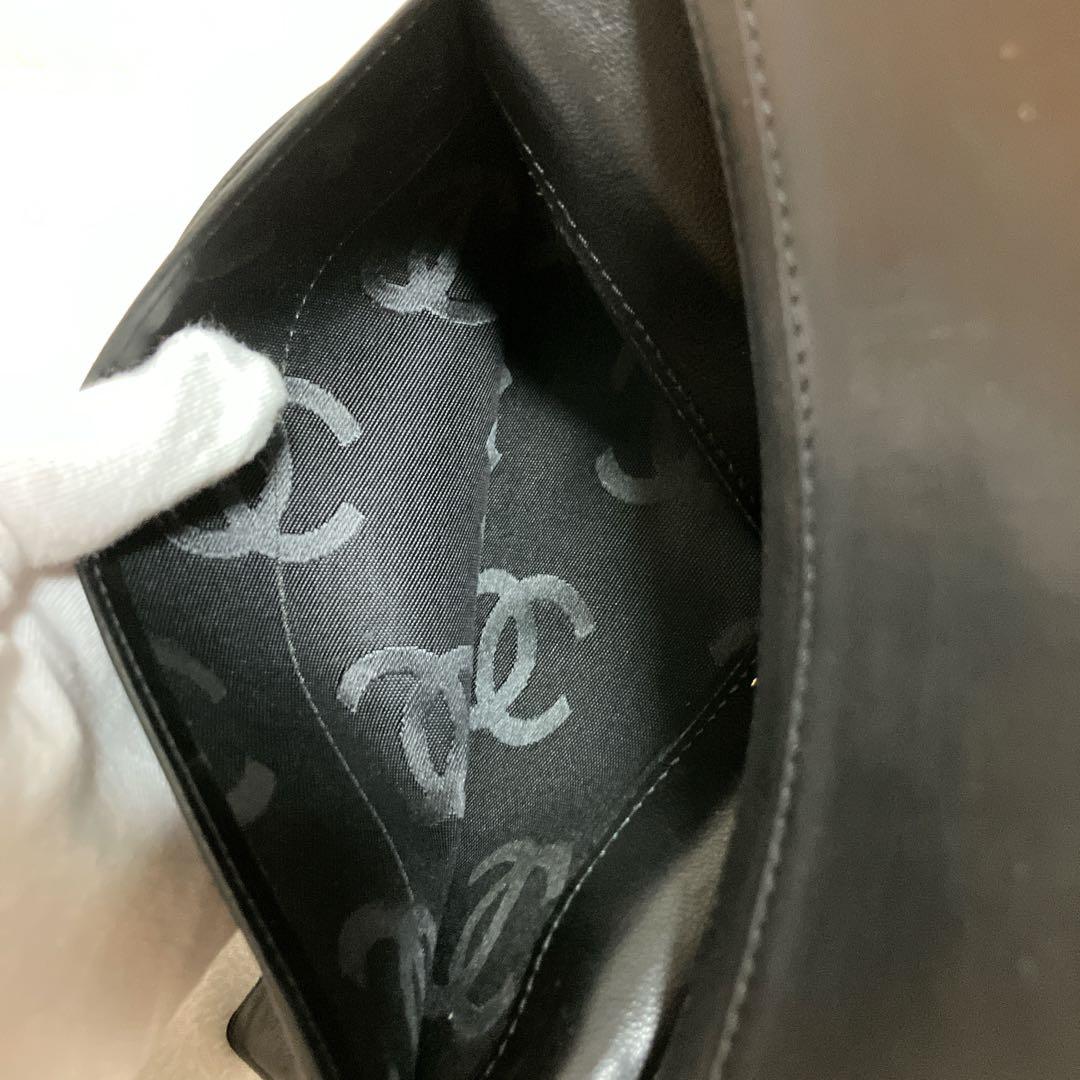 ✨本物鑑定済✨CHANEL キャビアスキン　ココマーク　二つ折り　長財布　黒