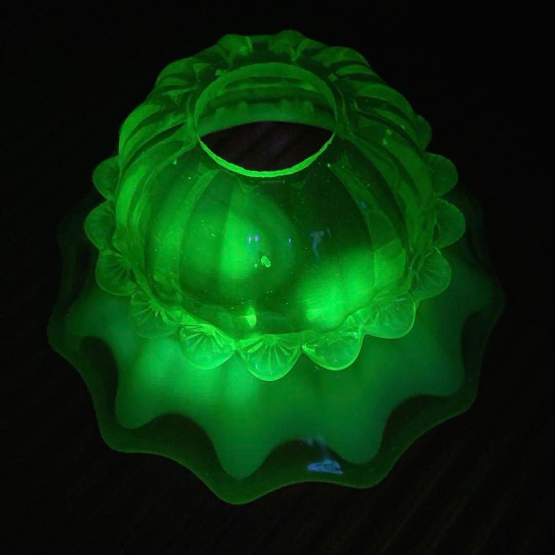 ヴァセリンガラス　【John Walsh】　シェードとランプスタンド　☆専用☆