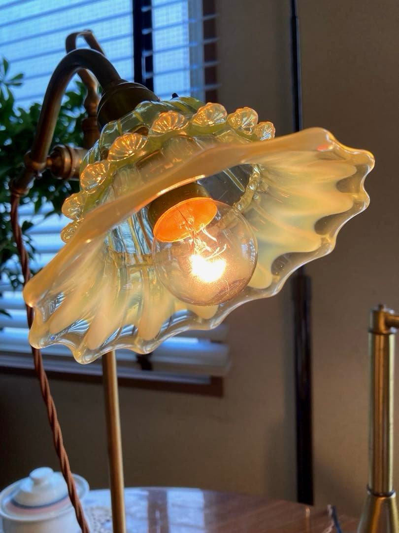 ヴァセリンガラス　【John Walsh】　シェードとランプスタンド　☆専用☆