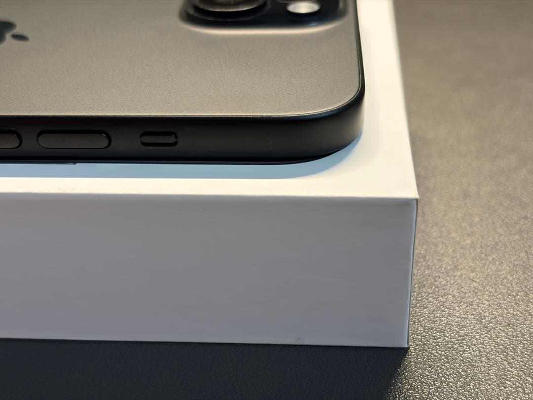 Kasadaiさま　iPhone15 ブラック　128GB