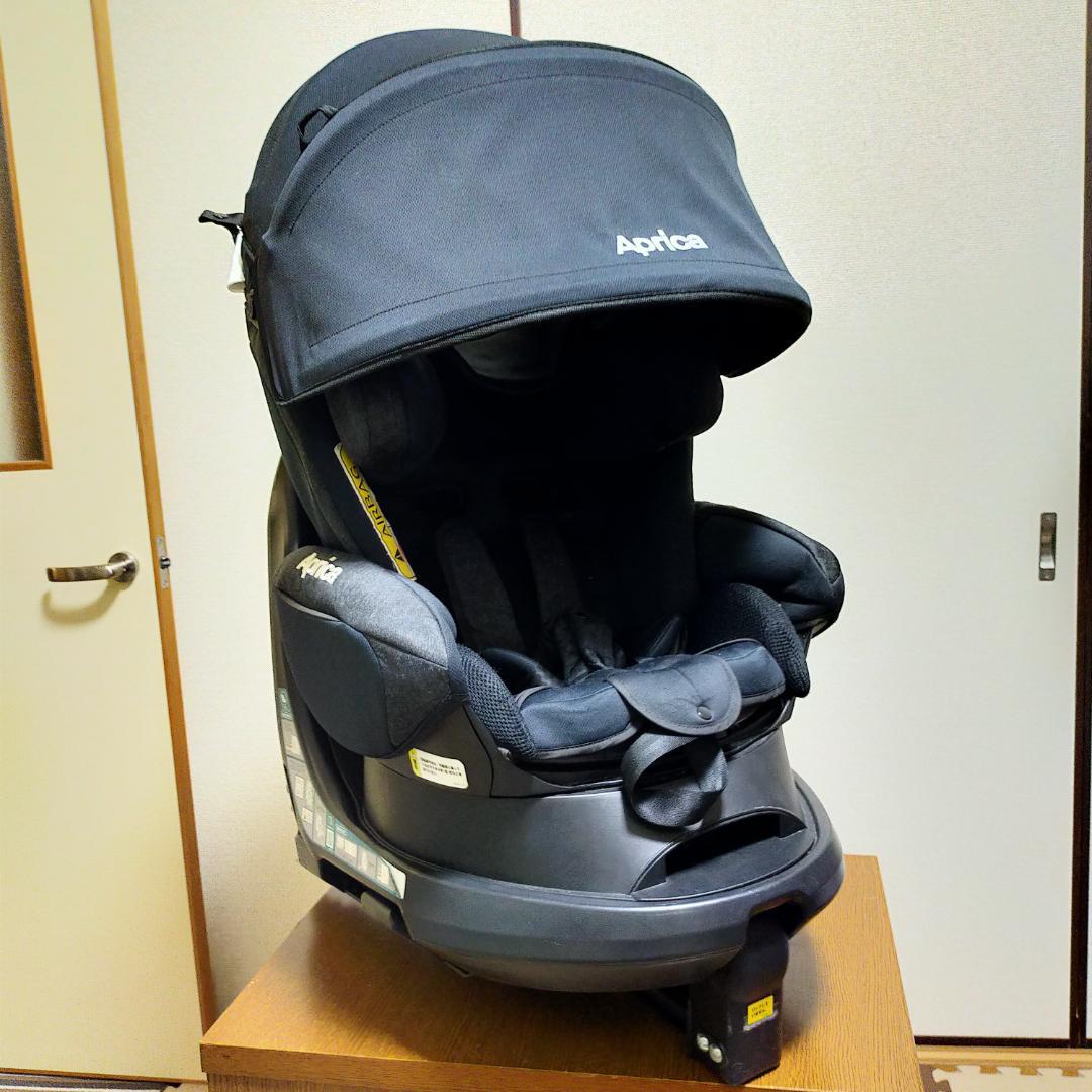 Aprica アップリカ フラディアグロウISOFIX チャイルド ブラック