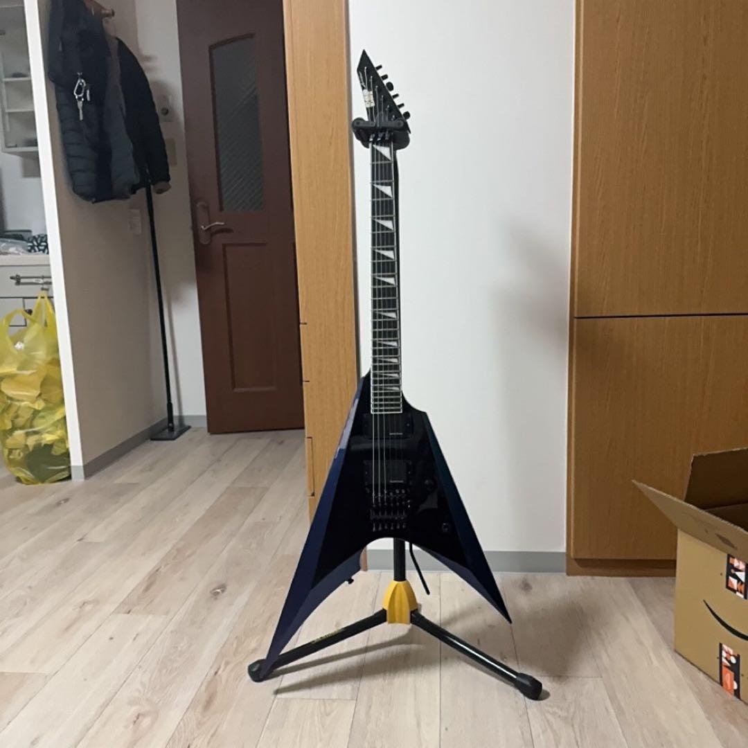 Arrow エレキギター Vシェイプ ESPケース付き