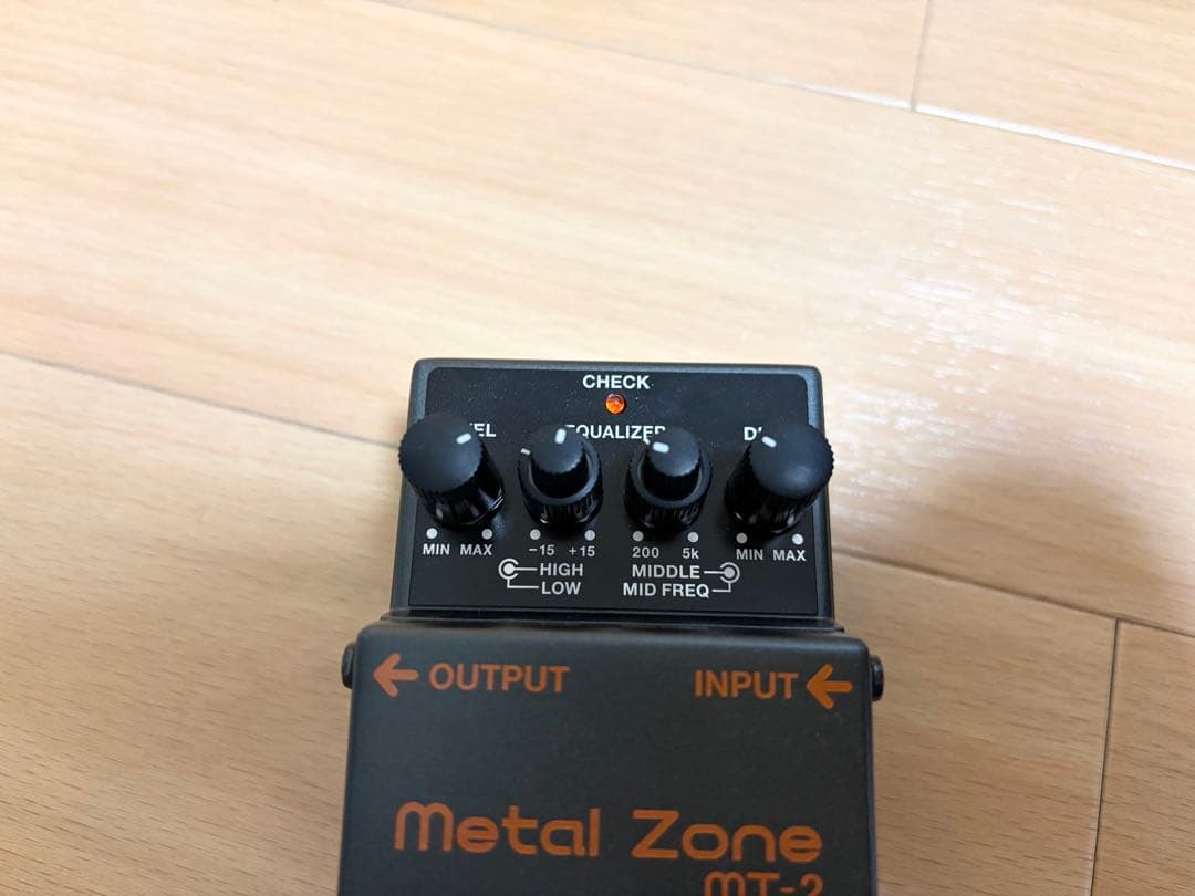 【美品】BOSS l Zone MT-2 ギターエフェクター