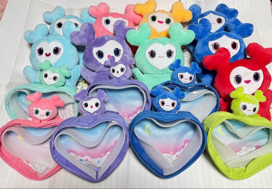 TWICELOVELYSぬいぐるみパペット・ぴょこきゅんバッグ１６点 GIGO