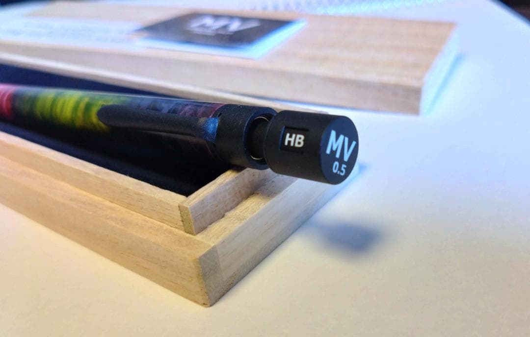 マーベラスウッド シャープペンシル メープル瘤（スタビライズドウッド）