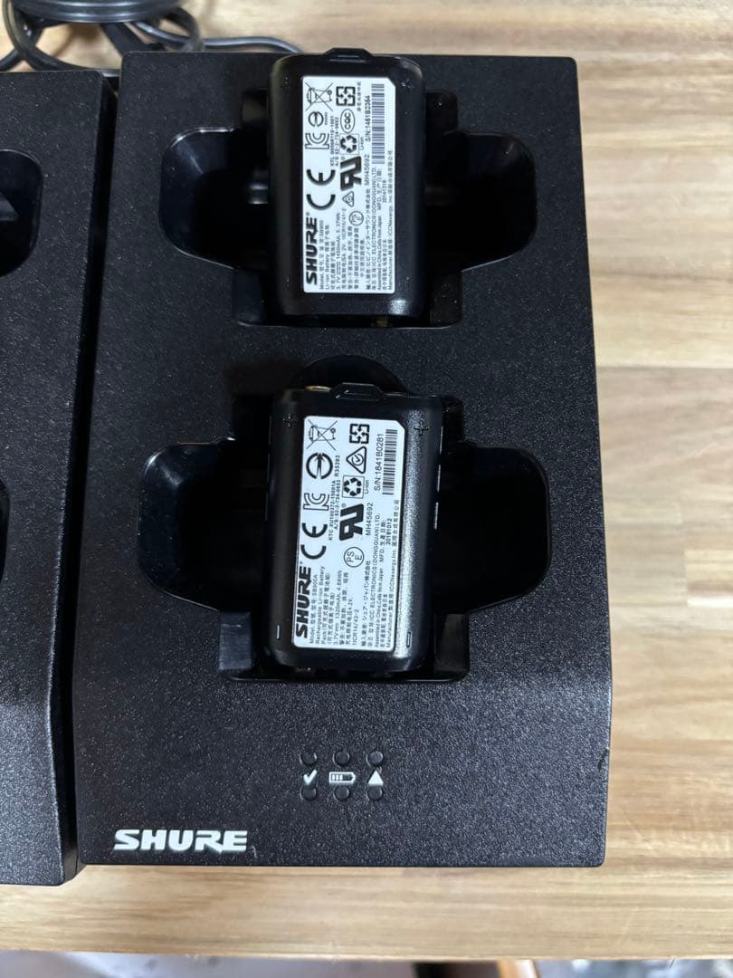 配信機器・PA機器・レコーディング機器 SHURE SB900A SB900 SBC200