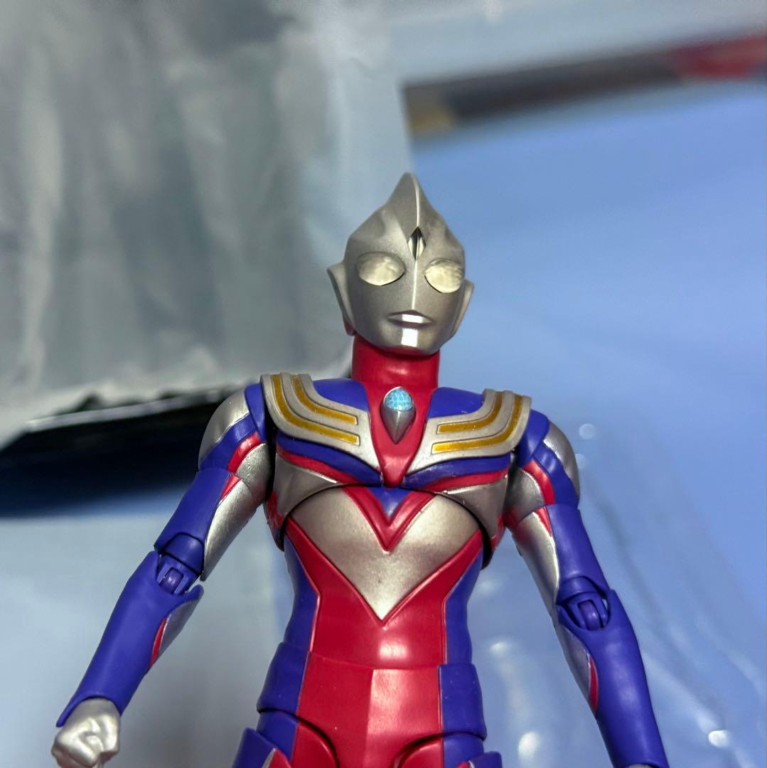 真骨彫　ウルトラマンティガ