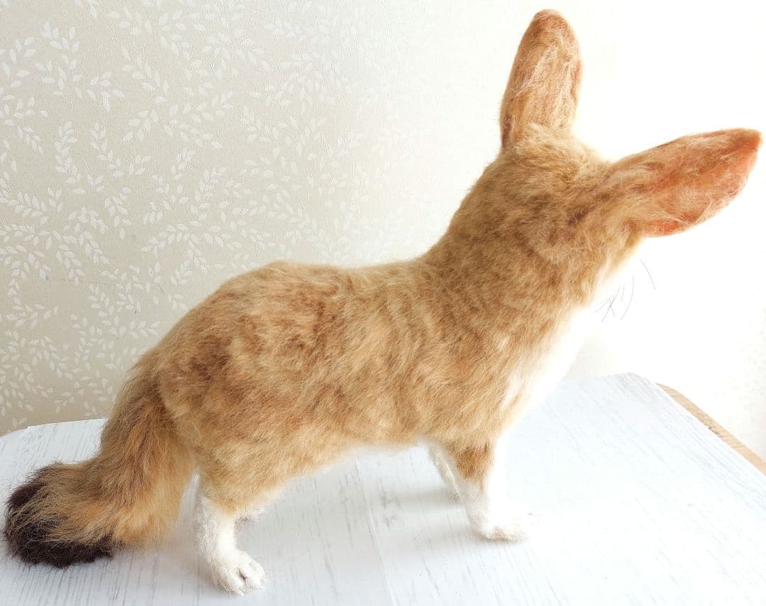 羊毛フェルト　フェネック