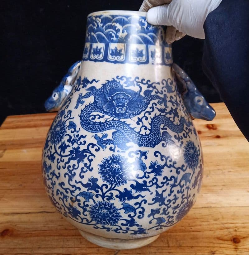 青花磁 鹿頭尊 置物 景徳鎮 陶磁器 装飾品 現代工芸品 美術品