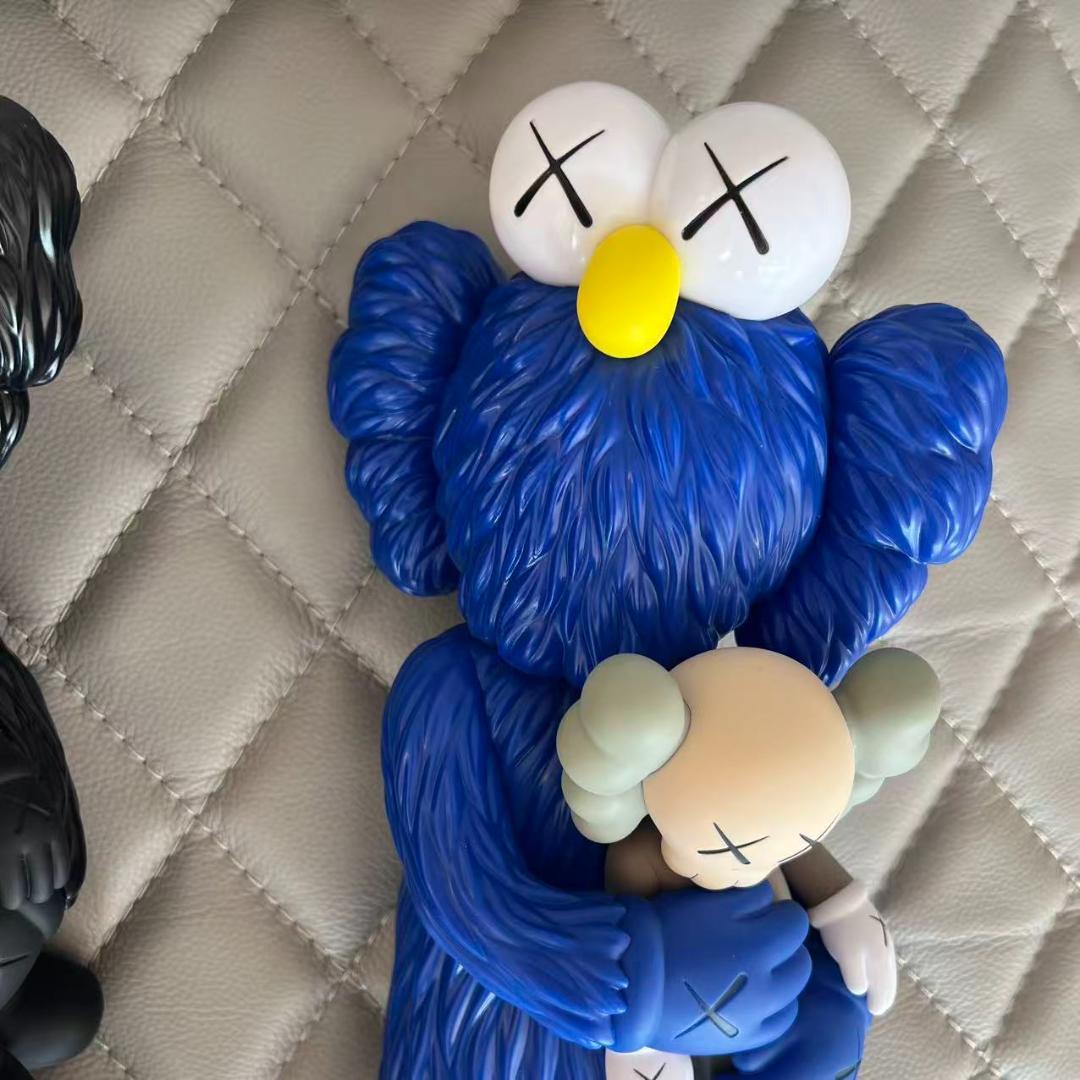 レア 希少 KAWS カウズ フィギュア 3点セット ピンク ブラック ブルー