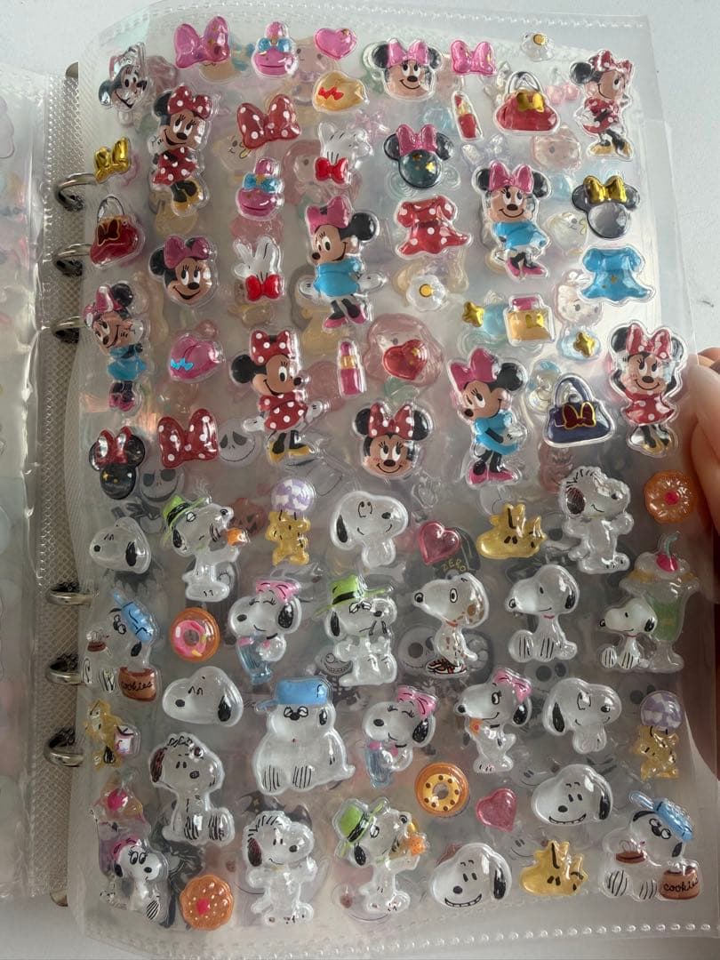 シール帳　正規品　新品　ボンボンドロップ　ラブブ　エスターバニーパワパフサンリオ