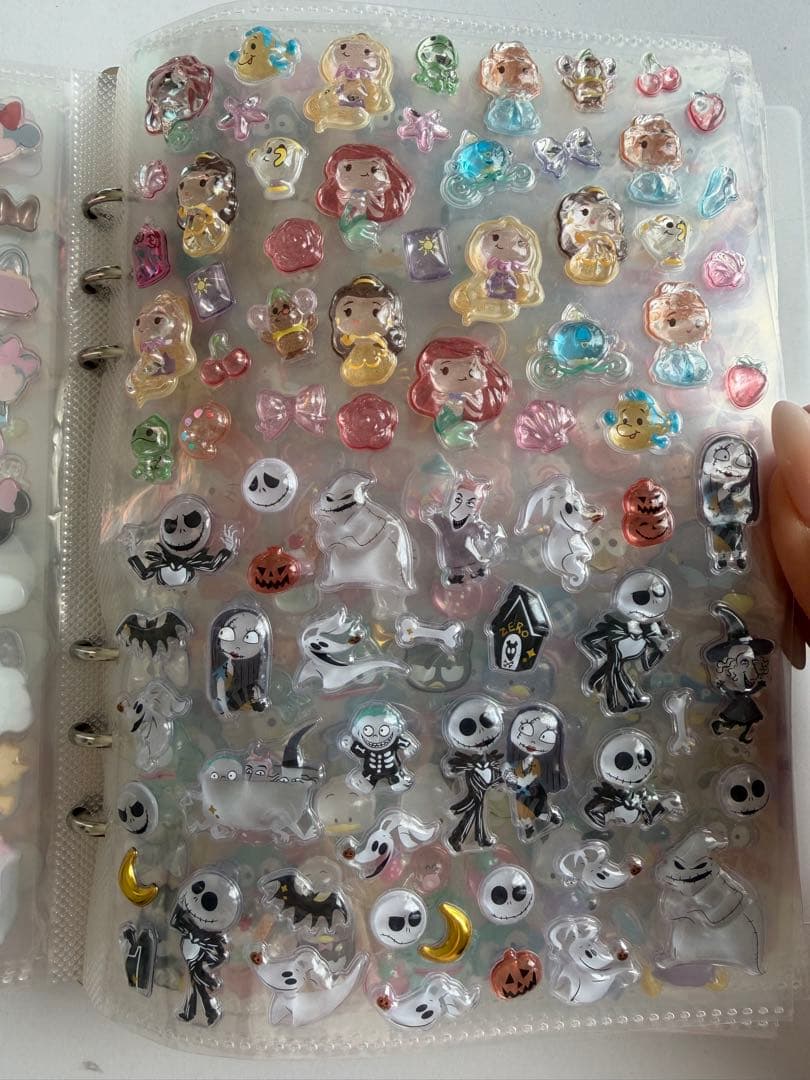 シール帳　正規品　新品　ボンボンドロップ　ラブブ　エスターバニーパワパフサンリオ