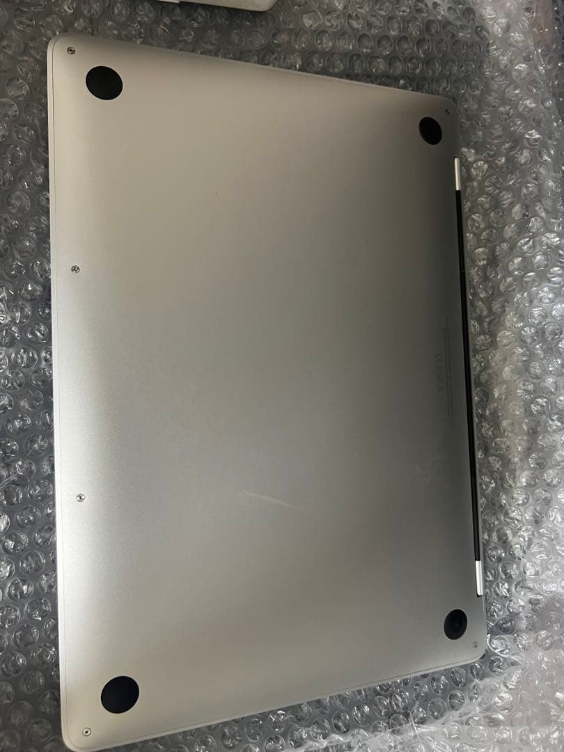 バッテリー100%Apple MacBook Pro 13インチ i5 2020