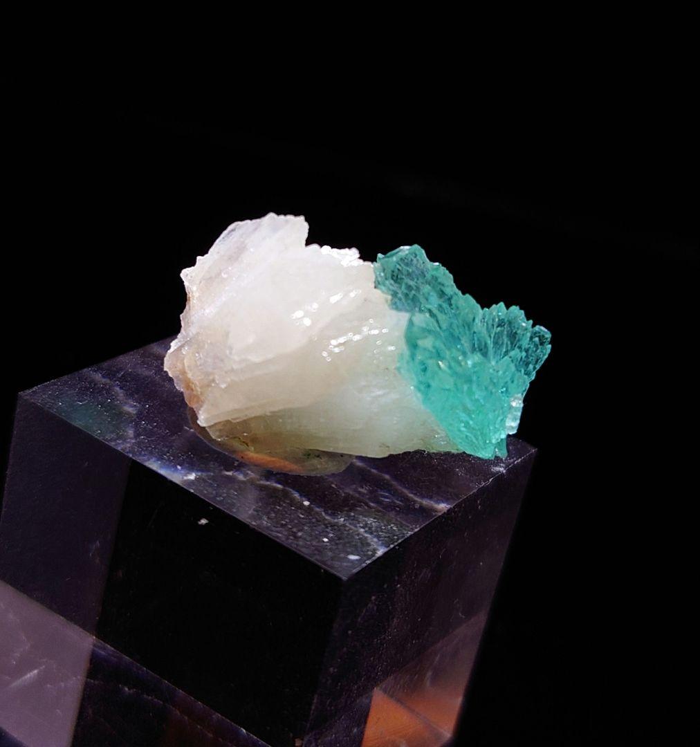 アポフィライト インド産 母岩付き 鉱石 鉱物 ミネラル 標本 原石 犬牙状 ⑤