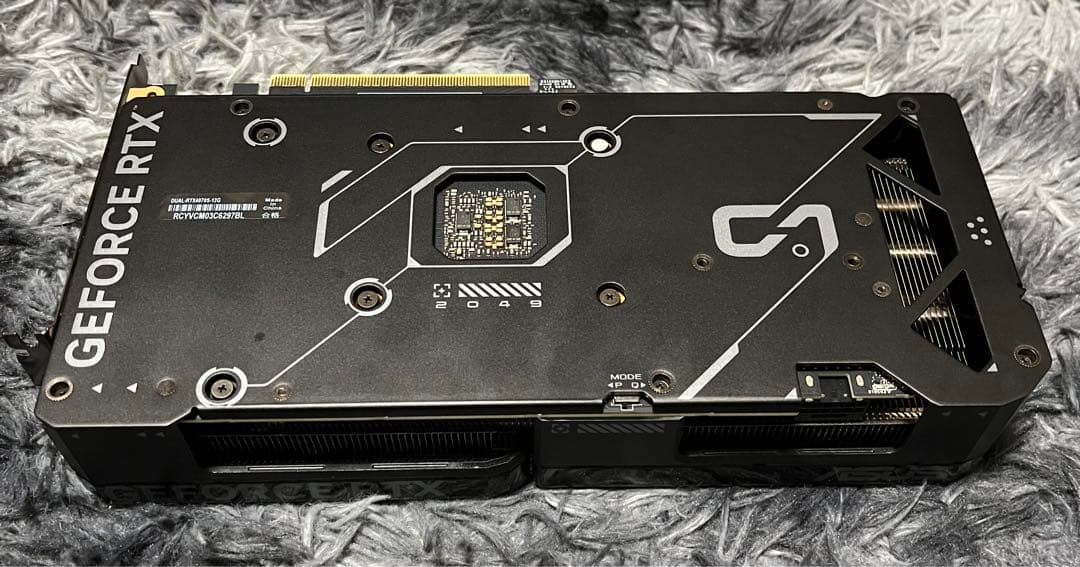 グラフィックボード・グラボ・ビデオカード ASUS GeForce RTX 4070 SUPER OC Edition