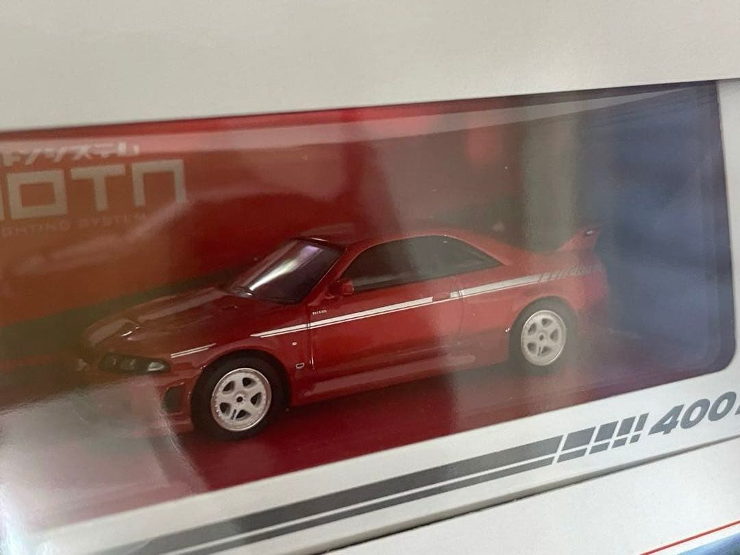 京商 1/64 ミニカー&ブック NISMO 400R レッド