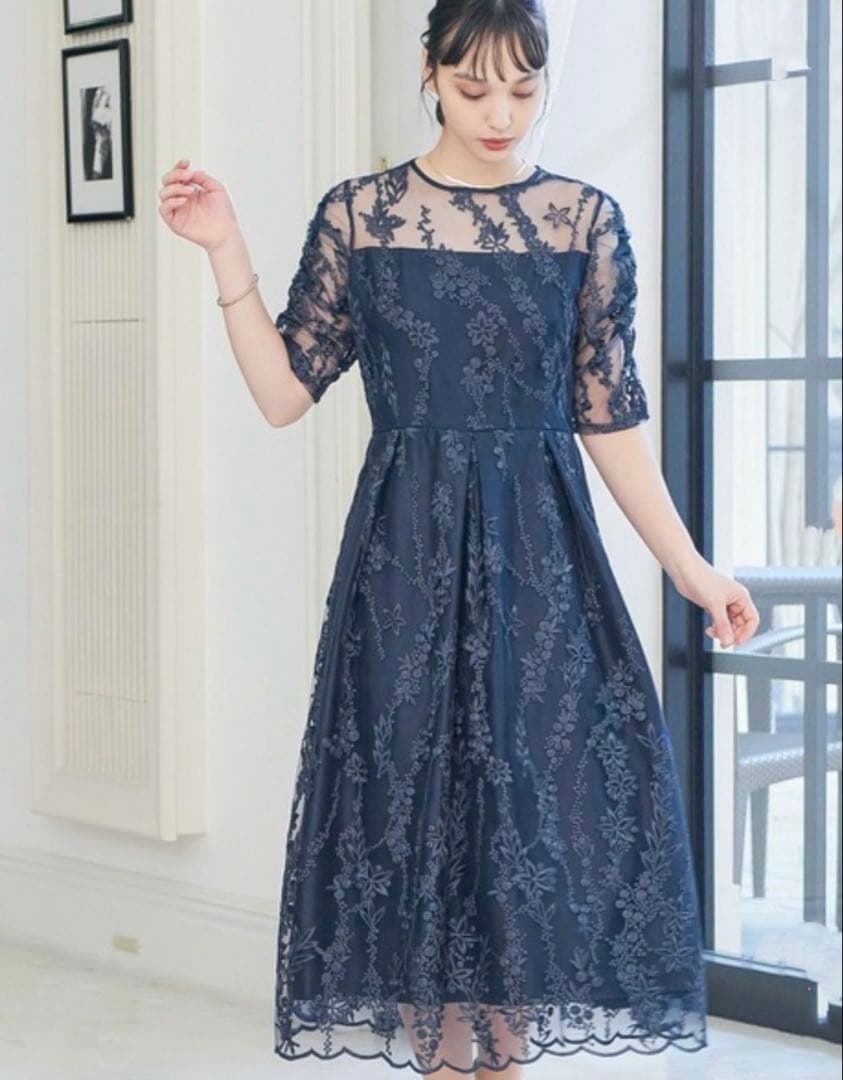 極美品 niana 刺繍レース バックリボン パーティードレス 二次会 4L