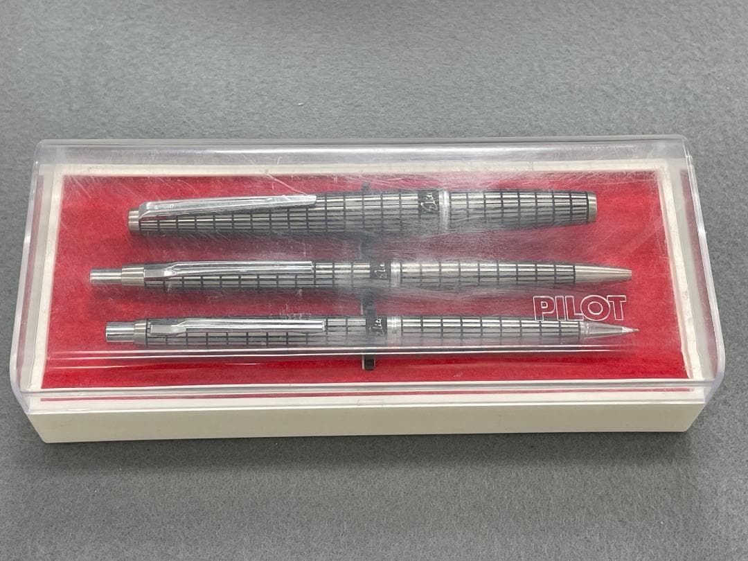 【未使用】PILOT Elite 総格子柄　万年筆　シャーペン ボールペン