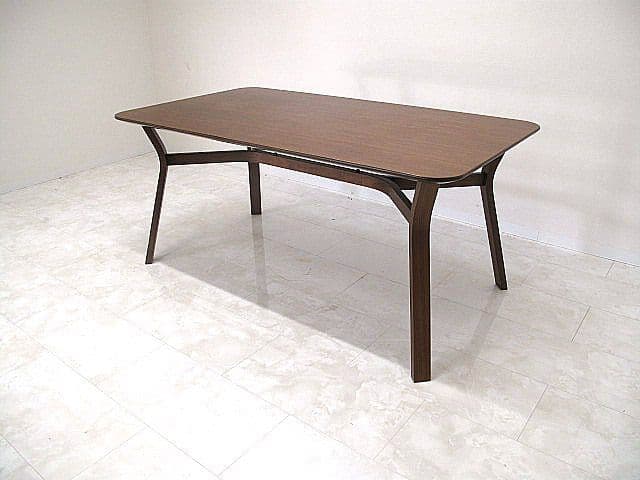 フクラ 「カフル」ウォールナット材ダイニングテーブル W160cm　約48万