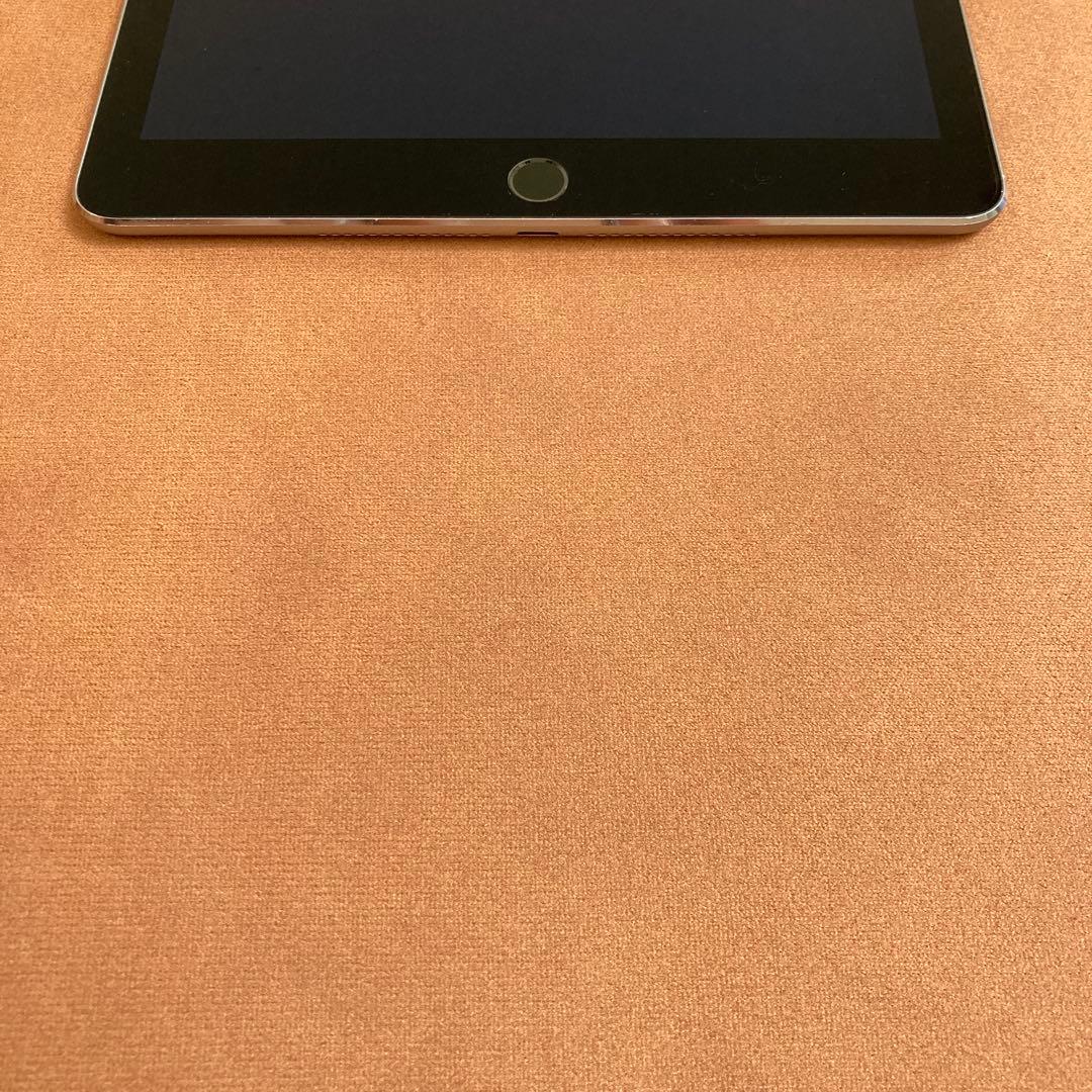 141【早い者勝ち】電池良好☆iPad Air2 128GB WIFIモデル☆