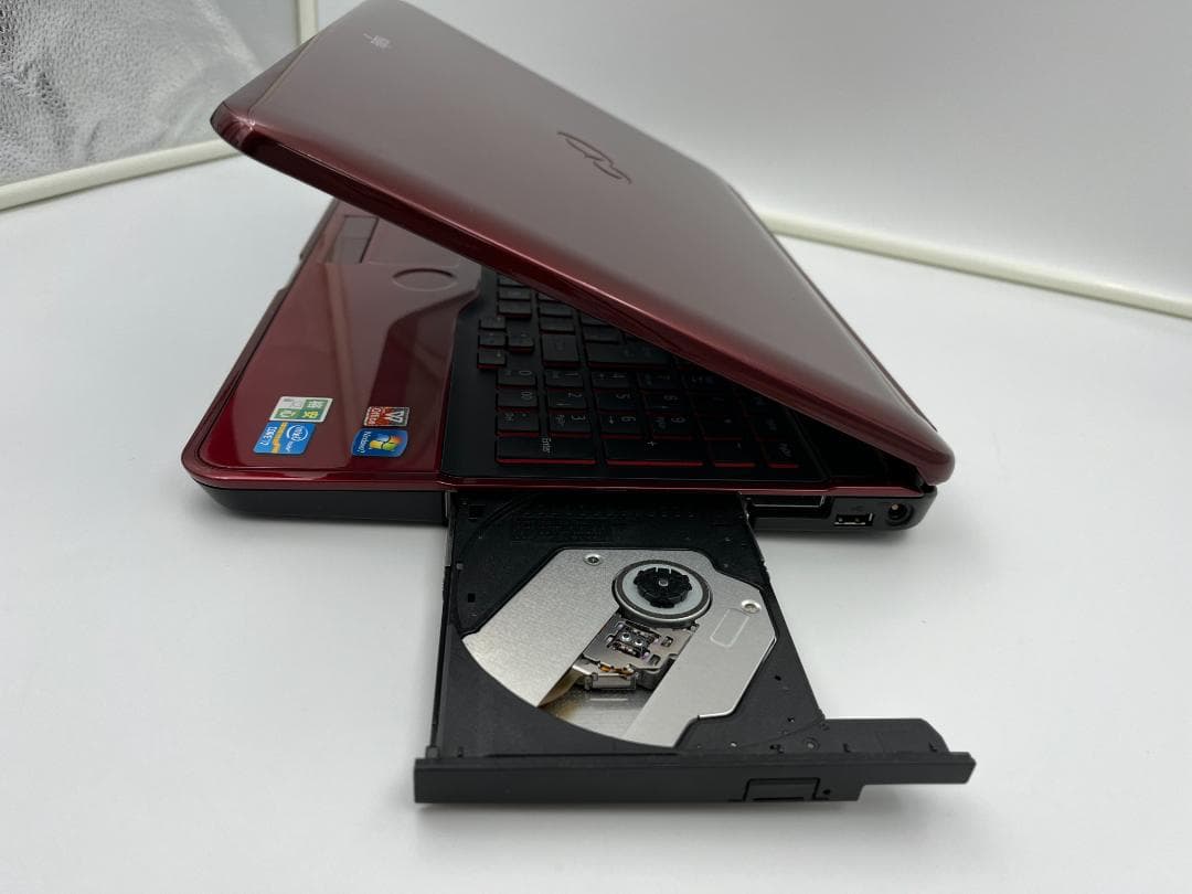 ノートパソコン core i7 windows11オフィス付き AH77/ER