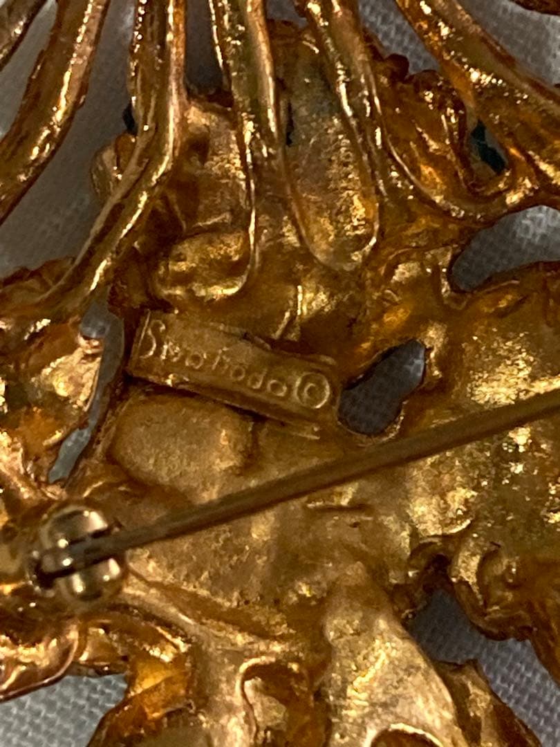 スワボダ　フラワーバスケット　ブローチ 天然石