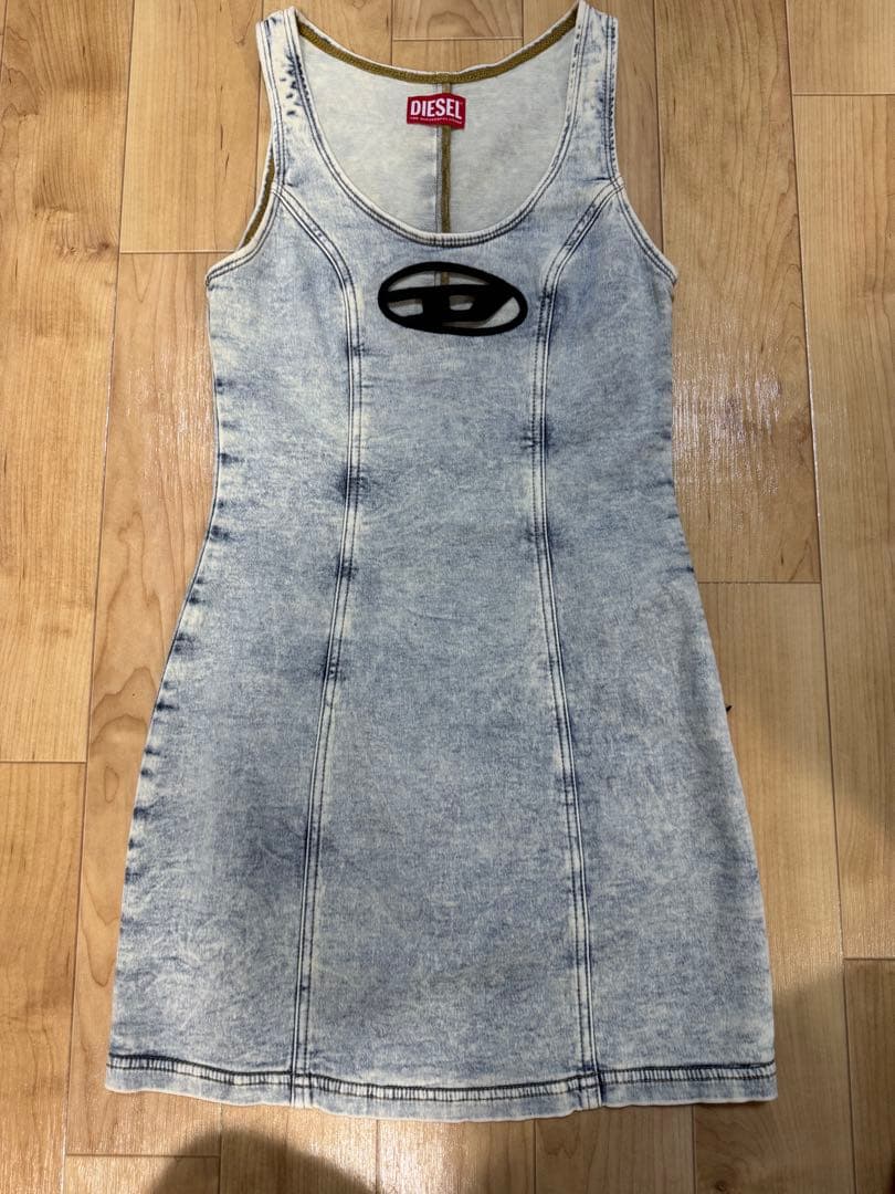 DIESEL レディース　ノースリーブ　デニム素材